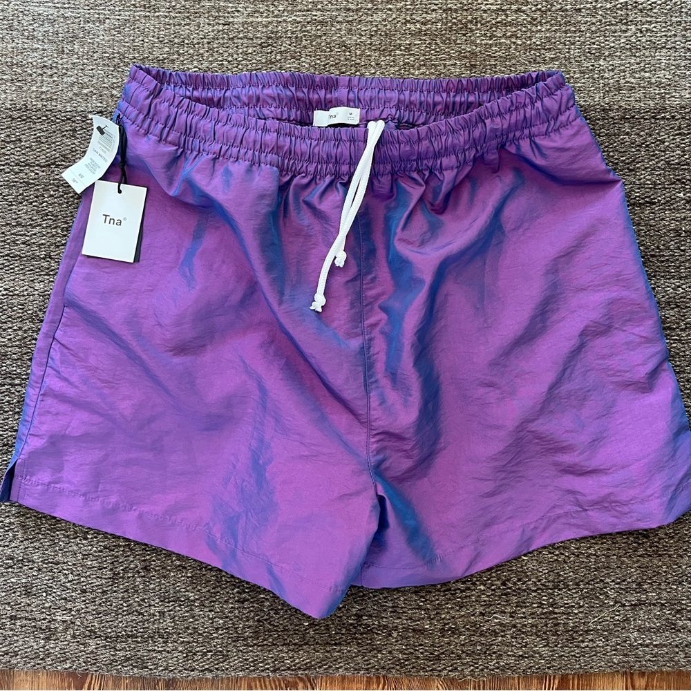 Aritzia TNA San Mateo shorts IRIDESCENT
PURPLE